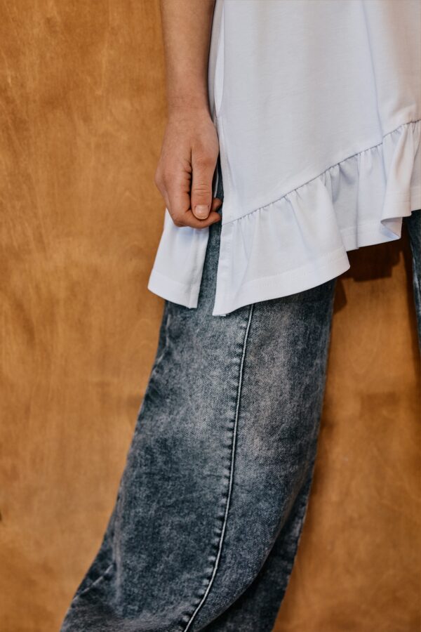 JEANSOWE SPODNIE MASHMNIE Z PRZESZYCIEM GRAFITOWE JEANSOWE SPODNIE MASHMNIE Z PRZESZYCIEM GRAFITOWE