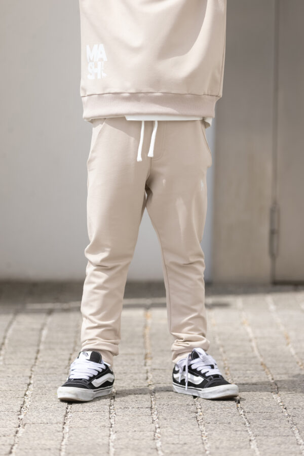MASHMNIE DROP 4 (4) MASHMNIE DROP 4 (4)