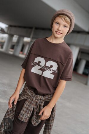T-SHIRT Z PRZESZYCIEM BRĄZOWY/AFK AUTUMN 26